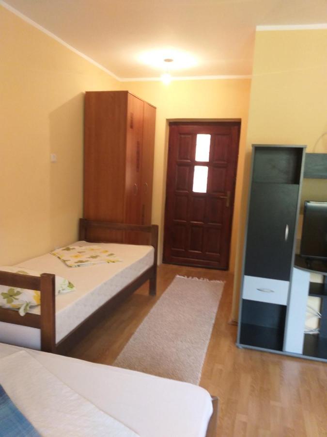 Apartment Davidovic Tivat Buitenkant foto