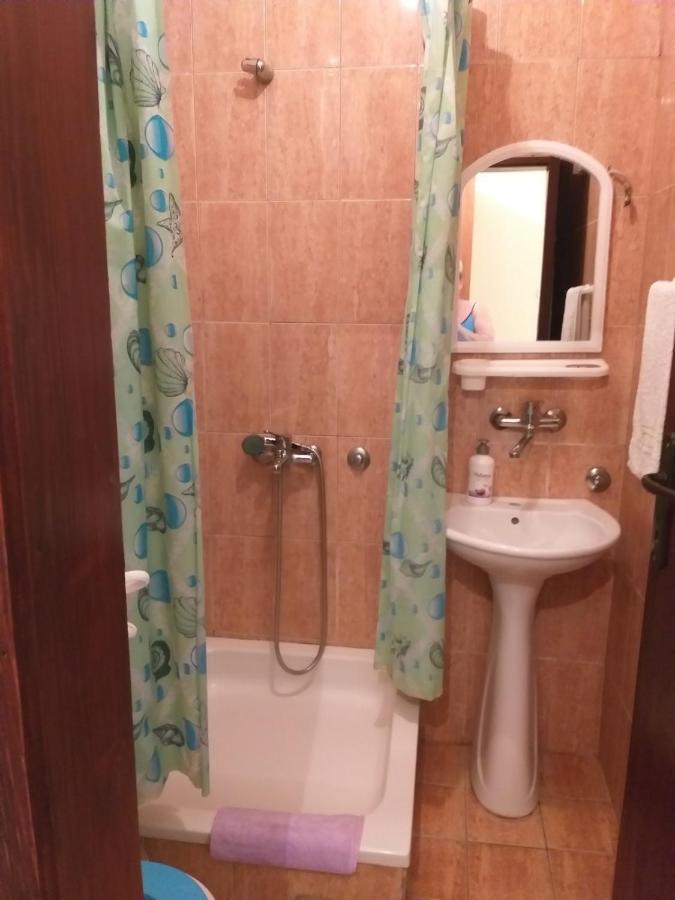 Apartment Davidovic Tivat Buitenkant foto