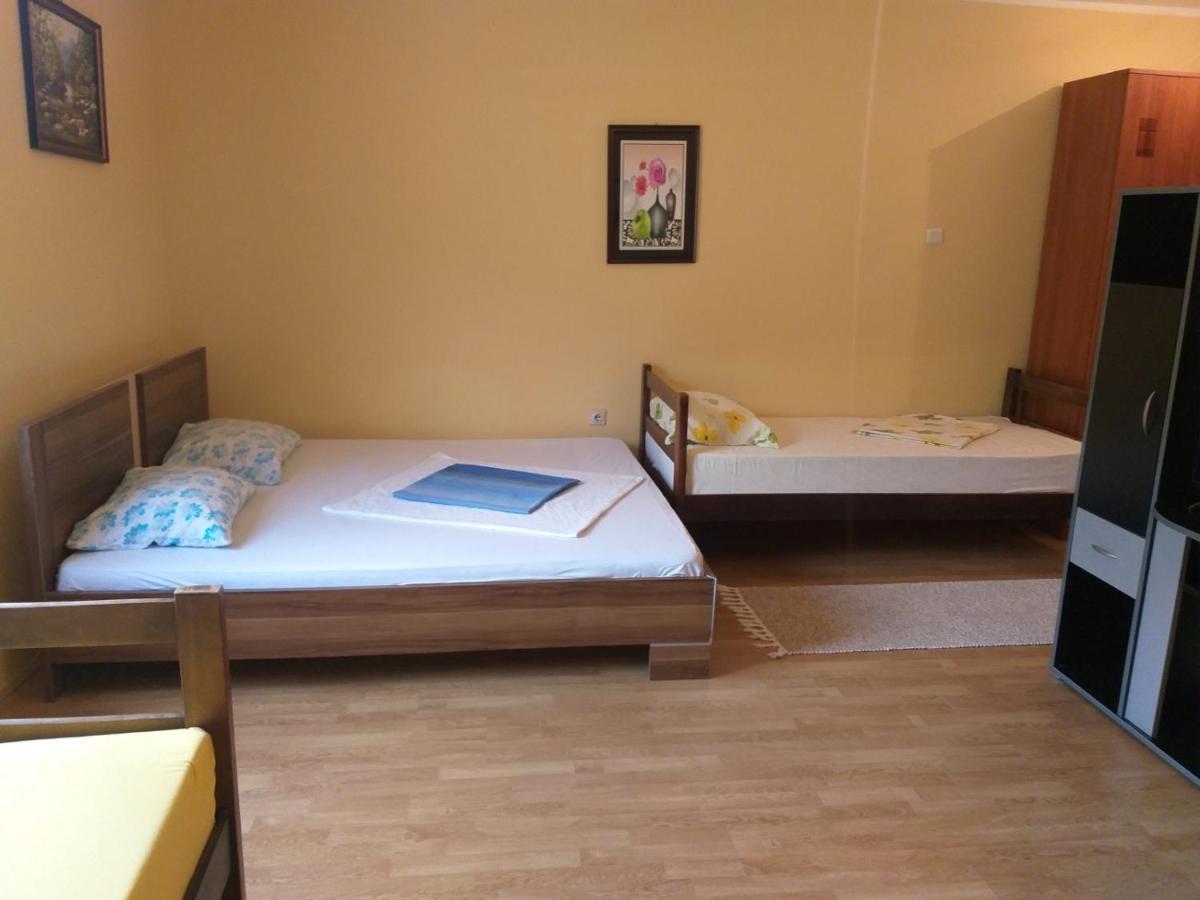 Apartment Davidovic Tivat Buitenkant foto